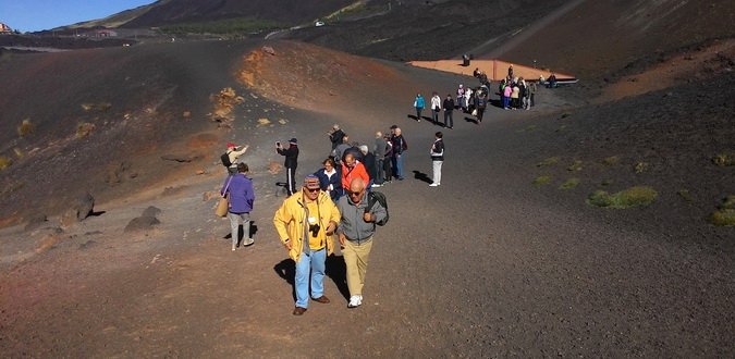 (13)  Etna